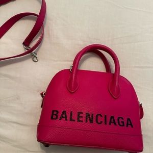 Grained Calfskin XXS Ville Top Handle
Bag Acid Fuchsia Light Black